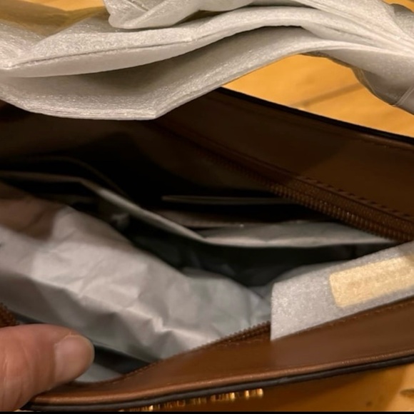 Michael Kors Jet Set Travel Small Signature Logo Messenger Bag - Picture 5 of 9